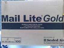 K/7 Mail Lite gold bubble lined padded bags